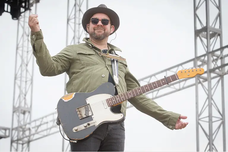 Kristian Bush Embraces His Musical Roots With ‘Troubadour’ [EXCLUSIVE]