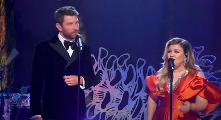 Brett Eldredge Was Blown Away When Kelly Clarkson Asked Him To Sing