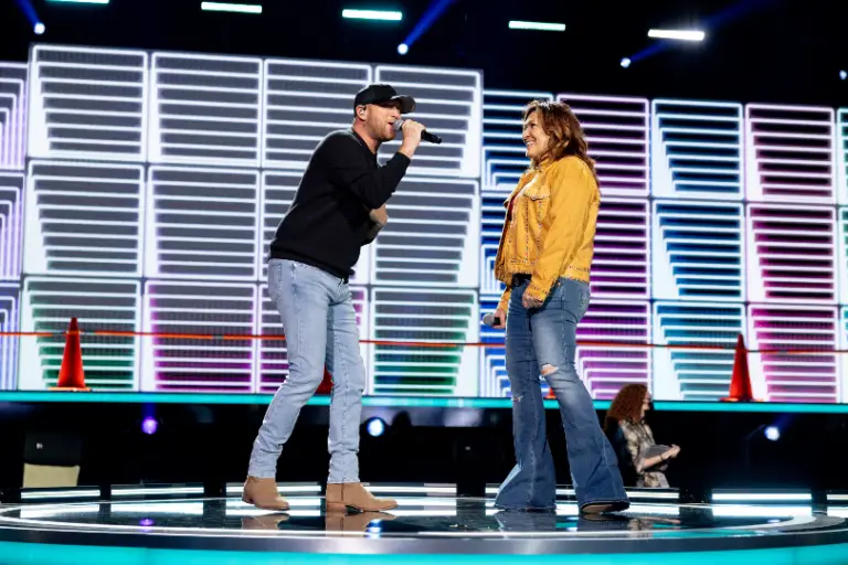 2023 ACM Awards Cole Swindell Wins Song of the Year for ‘She Had Me At