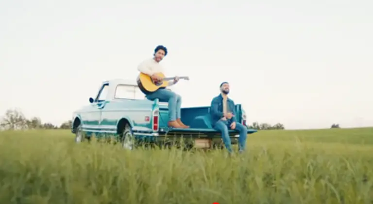 Dan Shay Drop ‘always Gonna Be From ‘bigger Houses Watch 
