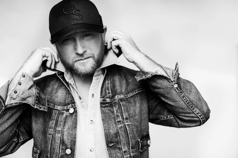 Cole Swindell Announces Headlining Win The Night Tour